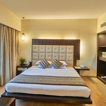 Krishna Palace Hotel Βομβάη Εξωτερικό φωτογραφία