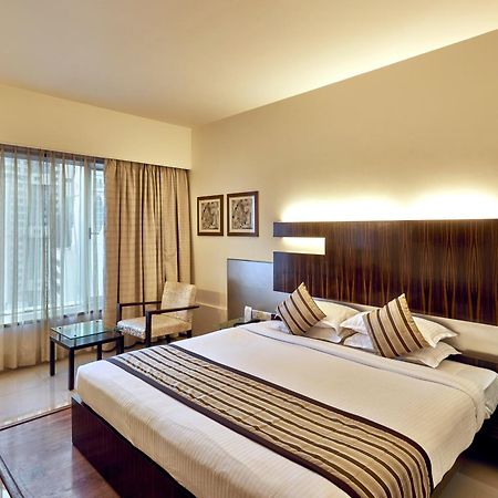 Krishna Palace Hotel Βομβάη Εξωτερικό φωτογραφία