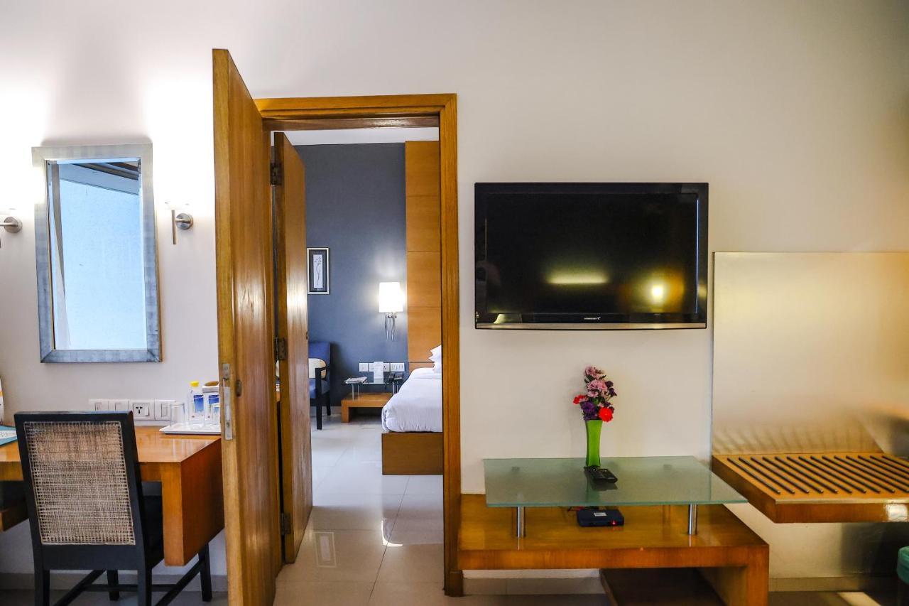 Krishna Palace Hotel Βομβάη Εξωτερικό φωτογραφία