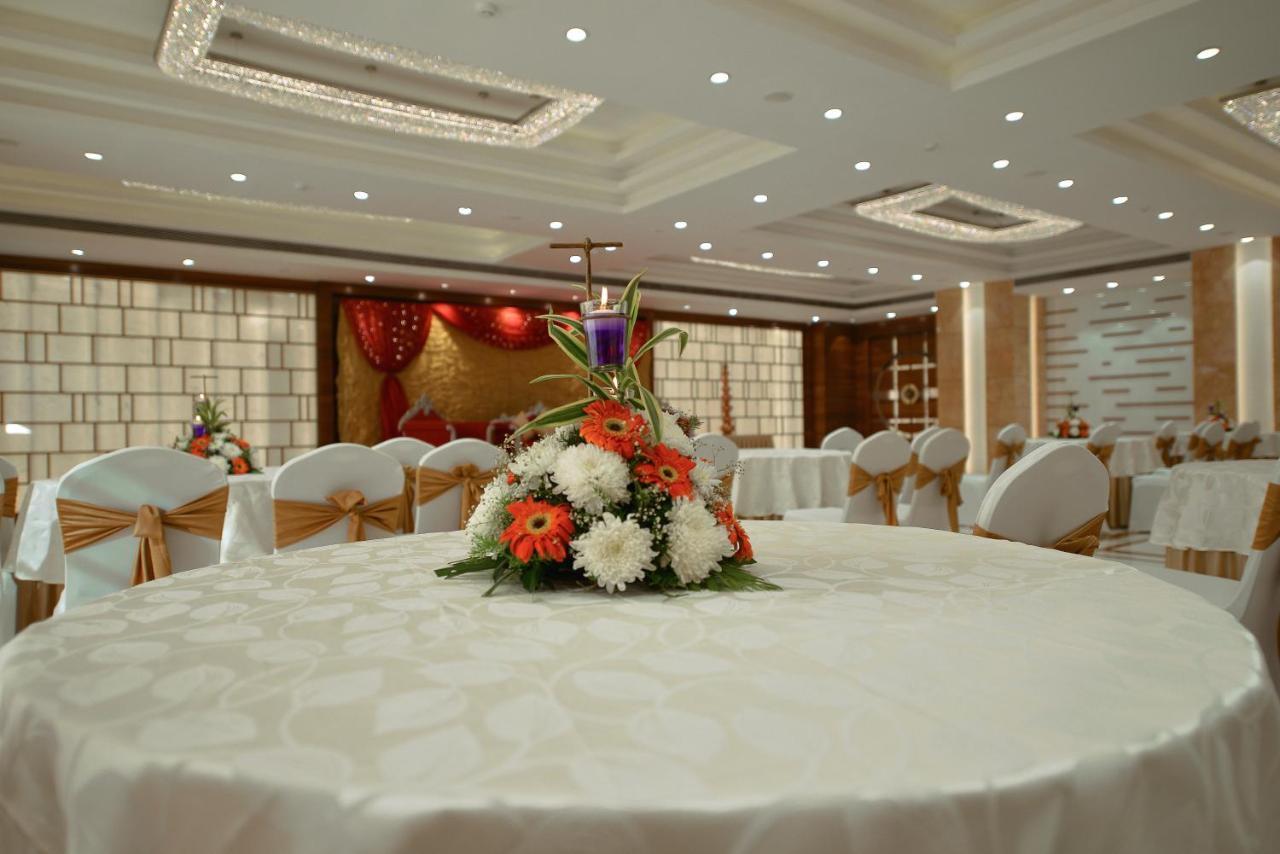 Krishna Palace Hotel Βομβάη Εξωτερικό φωτογραφία
