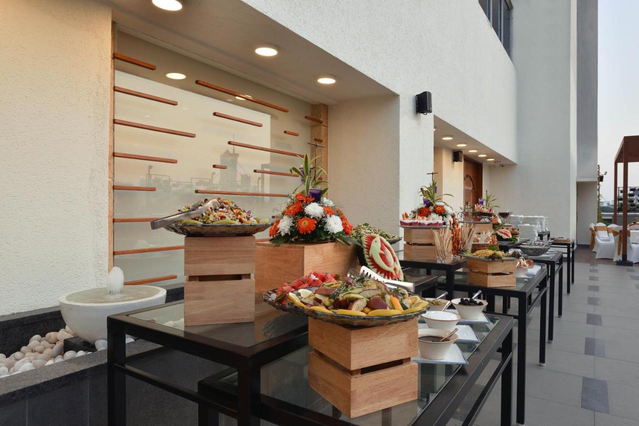Krishna Palace Hotel Βομβάη Εξωτερικό φωτογραφία