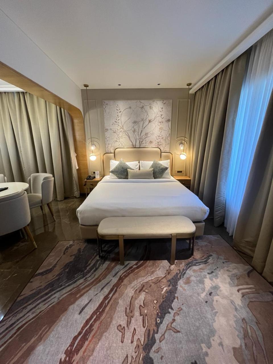 Krishna Palace Hotel Βομβάη Εξωτερικό φωτογραφία